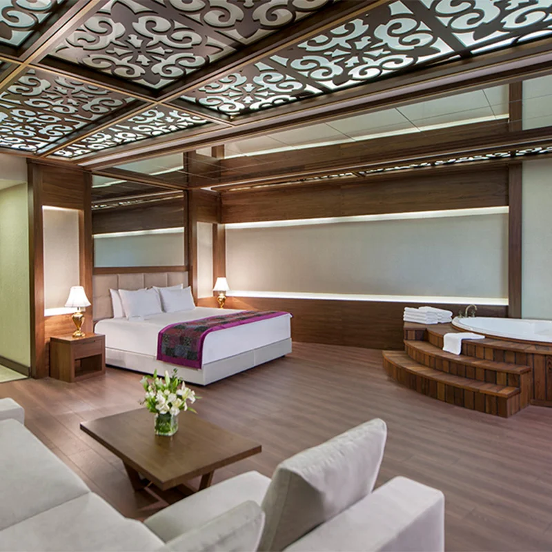 Honeymoon Suite